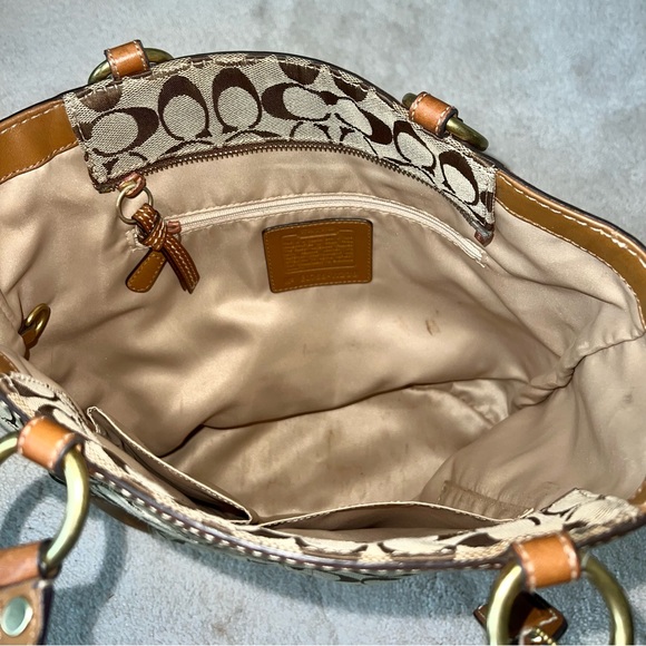 Coach Signature Vintage Tote Bag - Picture 7 of 14